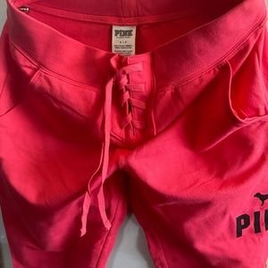 PINK , VICTORIA SECRET  LEGGINGS   BRAND NEW  SIZE  SMALL  no tags